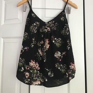 LAST CHANCE. Aritzia Floral Tank top